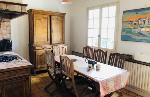 Saint-Avertin House | Spacious Manor House in Town Center with Pool & Spa
