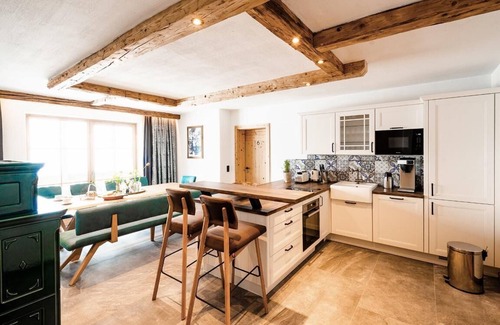 Radstadt House | Experience Manor House Mandlberggut with Pool & Spa