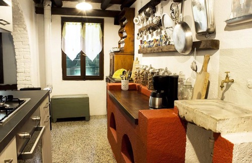 Codogne Villa | Relaxing Villa with Pool near Venice and Prosecco Area