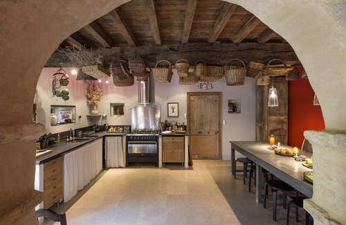 Saint-Maden House | Enchanting Manor House in Falun with Oceanfront Spa Retreat