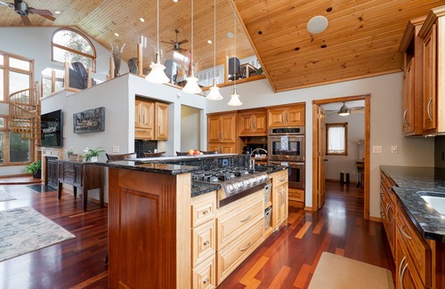 Champlin House | Escape to Manor on the River with Hot Tub & Kayaks