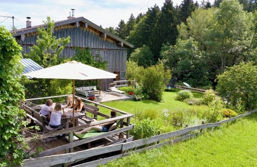 Niedersonthofen Ski Chalet | Historic Manor Rocky Docky with Spa and Lake Views