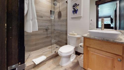Vail Cabin | Experience Manor Vail Lodge: 9.3/10 with Oceanfront Spa