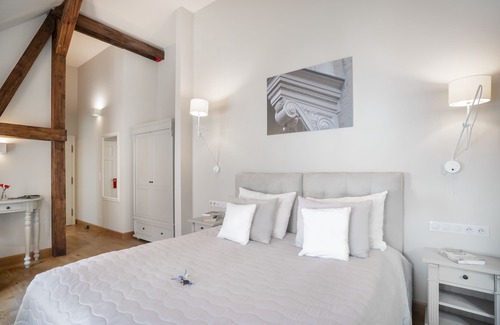 Nowe Warpno Bed & Breakfast | Manowce Palace: Garden View Room with Pool and Spa Access