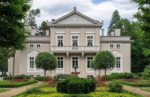 Nowe Warpno Bed & Breakfast | Manowce Palace: Garden View Room with Pool and Spa Access