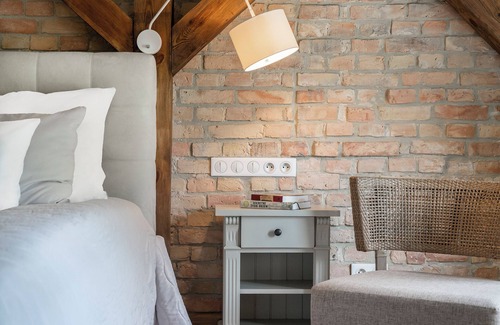 Nowe Warpno Bed & Breakfast | Lake View Quadruple Room at Manowce Palace with Hot Tub