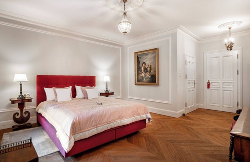 Nowe Warpno Bed & Breakfast | Serene Manowce Palace Suite with Garden View & Hot Tub