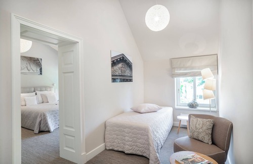 Nowe Warpno Bed & Breakfast | Relax at Manowce Palace - Triple Room with Lake View