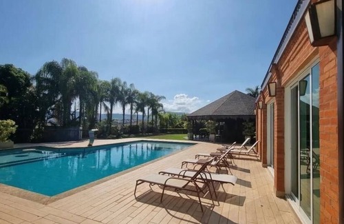 Sao Pedro Villa | Elegant Mansion for 22 with Pool, Spa & Pet-Friendly Amenities