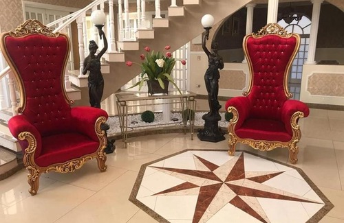 Carapicuiba Villa | Elegant Cinematic Mansion in Granja Vianna, SP