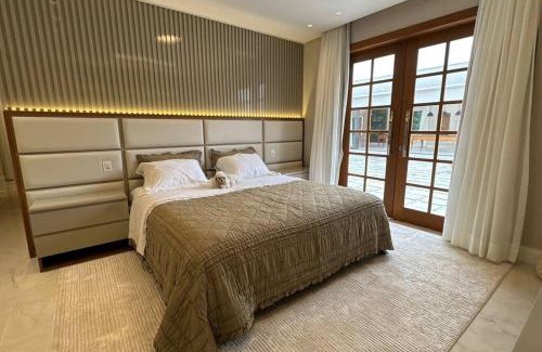 Marechal Floriano House | Enchanting Mansão Encantada with Oceanfront Pool Access