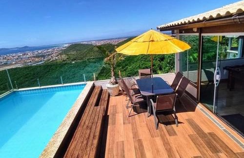 Cabo Frio House | Relax at Mansão Mirante: 4-Star Getaway with a Pool
