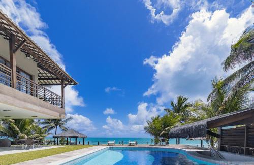 Tamandare House | Oceanfront Escape at Mansão Pé na Areia in Carneiros