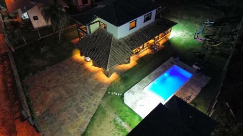 Serra do Cipo House | Rustic Mansion with Pool, Hot Tub & Pet-Friendly Options