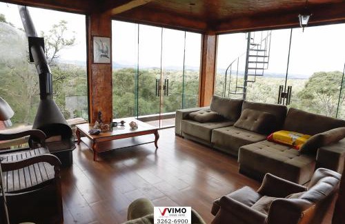 Bocaiuva do Sul Villa | Rustic Medieval Mansion with Child-Friendly Amenities