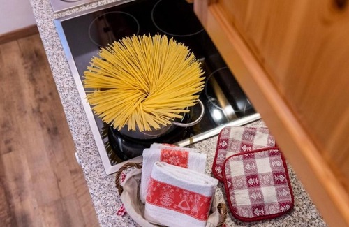 Pera Apartment | Comfortable Mansard with 2 Bedrooms and Family-Friendly Amenities