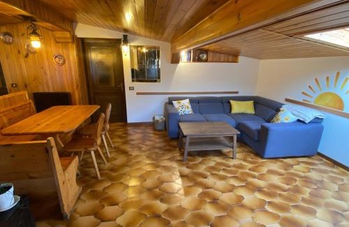 Carisolo Apartment | Mansarda del sole