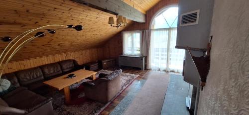 Li Curt Apartment | Cozy Mansarda Sant'Antonio: Pet Friendly & Breakfast Included