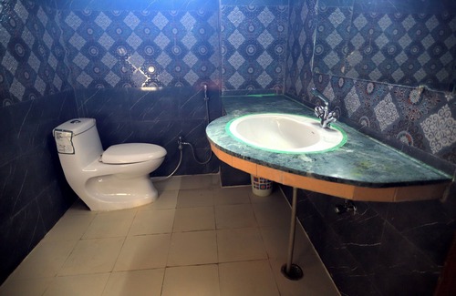 Bareilly Hotel | Mansarovar Hotel & Banquets