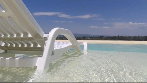 Alta Gracia Ski Chalet | Pet-Friendly Mansavista Cabañas with Pool & Hot Tub
