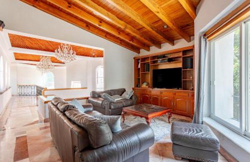 Cuernavaca House | Mansión Vista Hermosa 5 Recamaras Todo Incluido