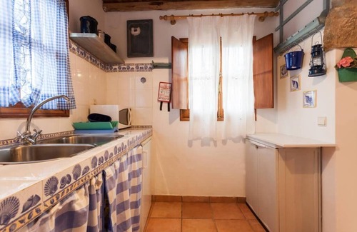 Monte Ruivo House | Welcoming Mansion in Aljezur with Pool and Spa Amenities