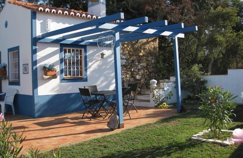 Monte Ruivo House | Welcoming Mansion in Aljezur with Pool and Spa Amenities