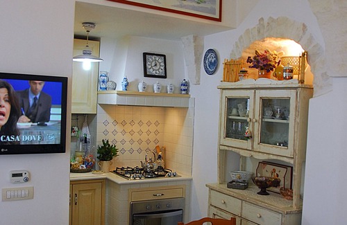 Old Town Cisternino House | Idyllic Mansion - Cisternino with Spa and Restaurant