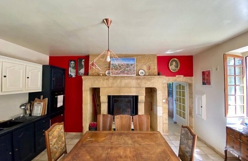 Castelnaud-la-Chapelle House | Explore Mansion House in Dordogne with Private Pool