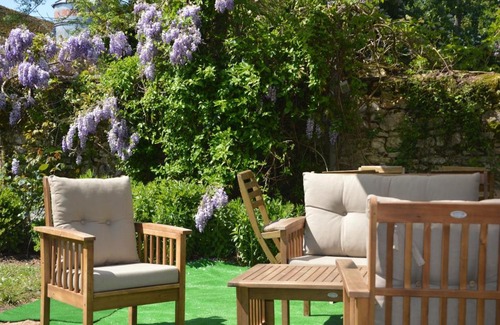 Champvert House | Tranquil Retreat in Champvert with Scenic Pond Access