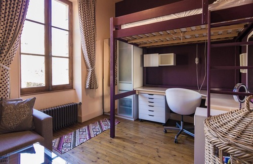 Savignac-Ledrier Villa | Exquisite Mansion with Private Pool in Aquitaine - Rated 9.8