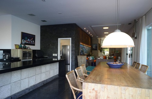 Porto de Galinhas House | Seaside Retreat: Mansion in Muro Alto with Pool Access