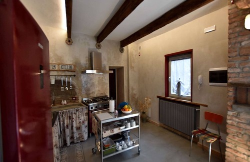 Provaglio d'Iseo Villa | Top-Rated Belvilla by Oyo Casa dei Nonni with Breakfast