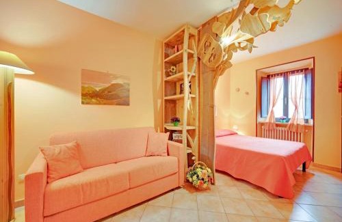 Sugano House | Pet-Friendly Retreat at Belvilla by OYO Casale ProdoRelax
