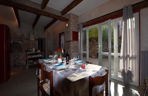 Provaglio d'Iseo House | Family-Friendly Stay at Belvilla by Oyo Casa dei Nonni