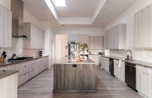 Paradise Valley House | Exclusive Mansion Retreat in Paradise Valley with Pool