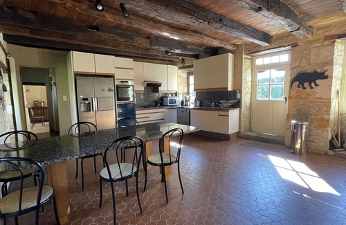 Nadaillac-de-Rouge House | Mansion - Lamothe Fénelon: Guest Rated 9.8 with Pool & Breakfast