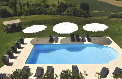 Penne-d'Agenais Cottage | Elegant Mansion Stay in Penne d'Agenais with Spa & Pool