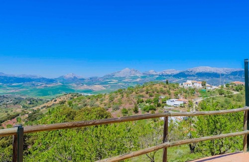 Colmenar Villa | Experience Mansion Piedras Blancas Colmenar with Pool & Spa
