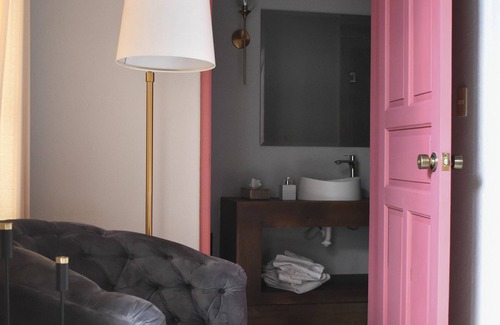 Zona Centro House | Elegant Mansion San Miguel: Spa, Breakfast & Family-Friendly
