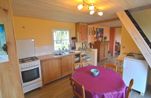 Ellezelles Villa | Scenic Mansion with Guest Rated 9.8 and Family-Friendly Perks