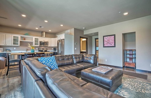 Wapato Point Condo | Inviting Manson Condo with Pool Access near Marina & Town
