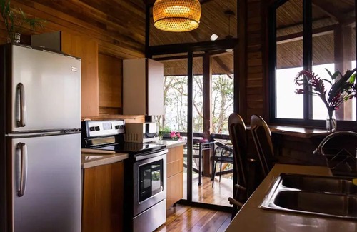 Punta Leona Villa | Mantas Bay Cabin