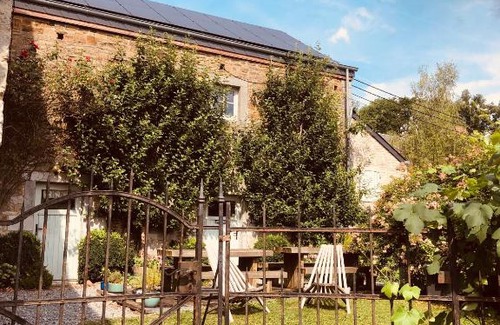 Weris House | Discover Mante et Nana: Guest Rated 8/10 Stay
