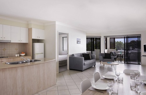 Port Douglas Hotel | Enjoy Your Stay at Mantra Heritage with Pool and Spa