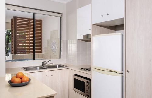Port Douglas Hotel | Enjoy Your Stay at Mantra Heritage with Pool and Spa