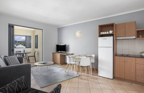 Port Douglas Hotel | Relax at Mantra In The Village: Family-Friendly Amenities