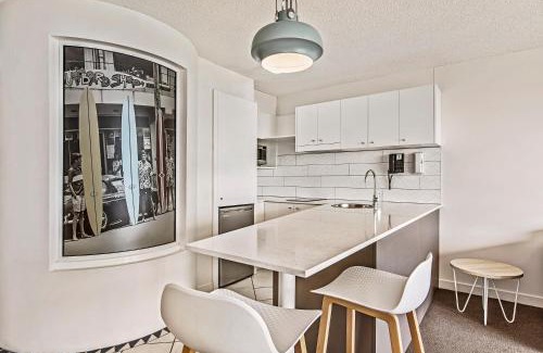 Mooloolaba Apartment | Oceanfront Bliss at Mantra Mooloolaba Beach - 5 Star Retreat