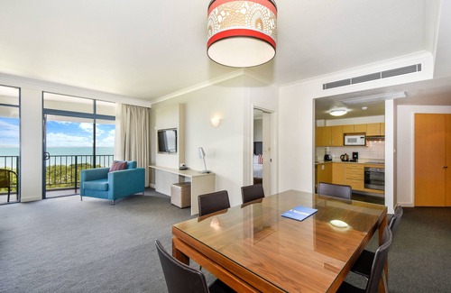 Darwin City Centre Hotel | Discover Mantra on the Esplanade: 4-Star Comfort Awaits