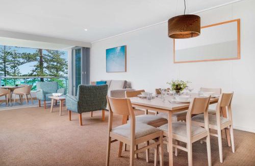 Port Macquarie Hotel | Experience Mantra The Observatory: Oceanfront Bliss Awaits